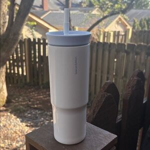 Owala Snow Globe 24 oz Tumbler